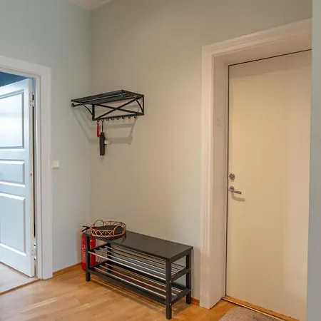 Roomsly - Prime Location And Modern Comfort דירה ברגן