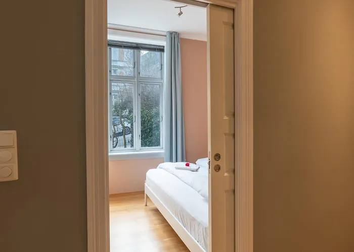 Roomsly - Prime Location And Modern Comfort Διαμέρισμα Μπέργκεν