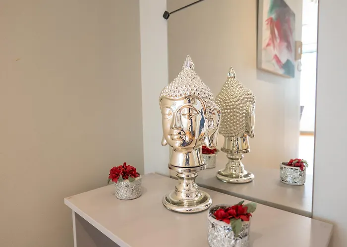 Roomsly - Prime Location And Modern Comfort Μπέργκεν