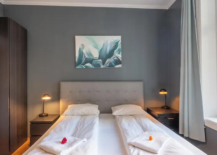 Roomsly - Prime Location And Modern Comfort * Bergen